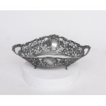 Durchbruchschale, Silber 800, deutsch, oval, Fahne mit Blüten, Ranken und Kartuschen im Relief à jo