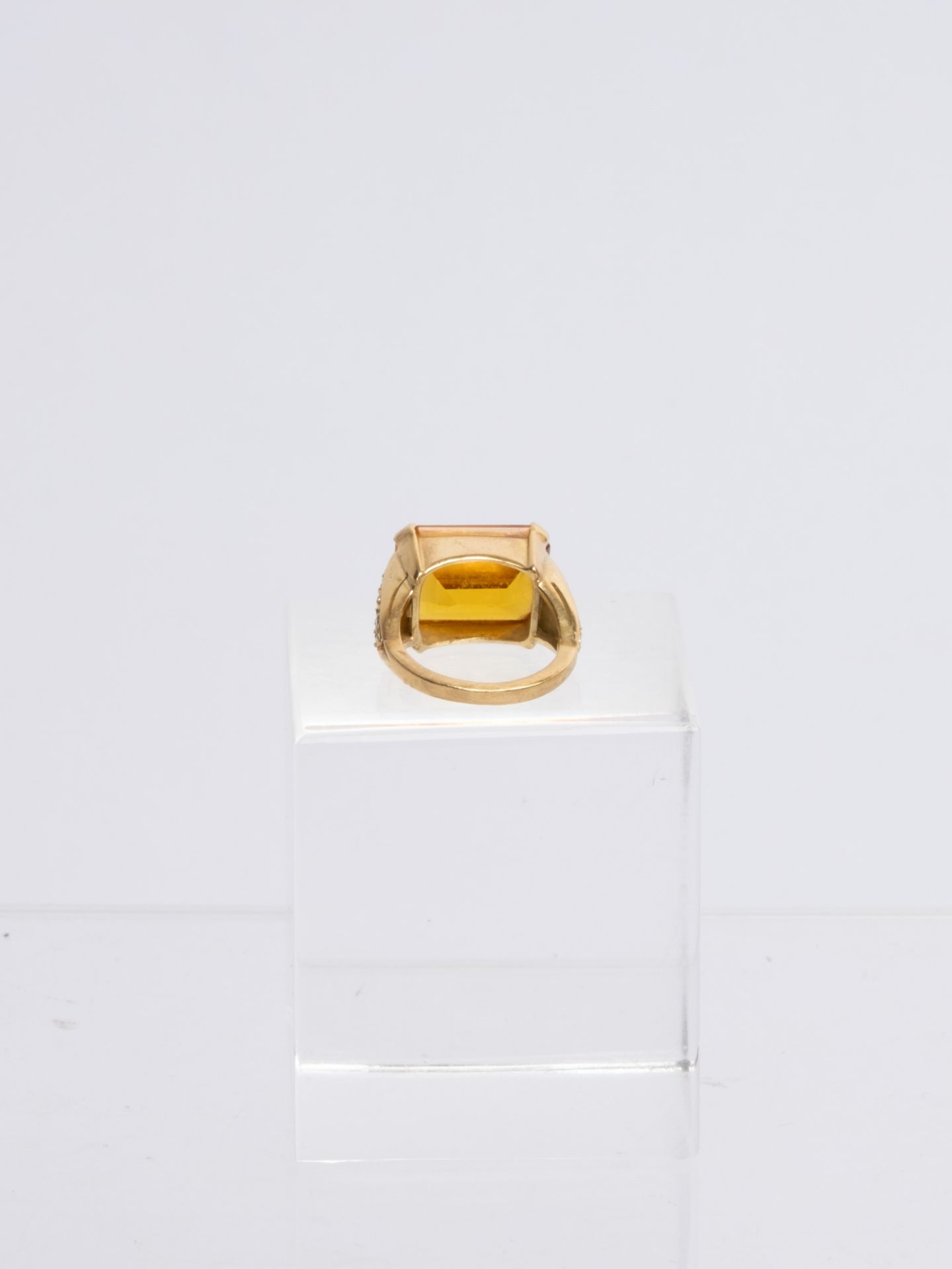 Ring, 18kt Gelbgold, Citrin, Marquiseschliff, wohl Diamanten, ca. 10 g, RM 50 - Bild 3 aus 3