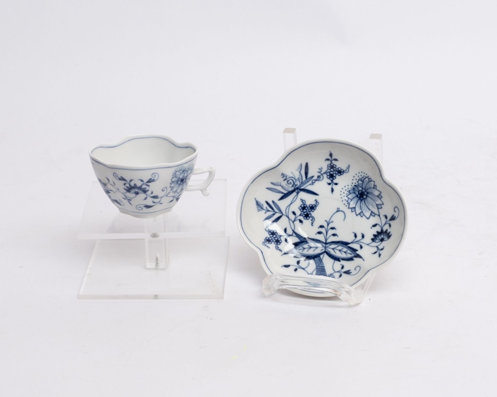 Konvolut 6 Mokkatassen mit Untertassen, Meissen, Schwertermarke, 19./20. Jh., 1./2. Wahl, verschied - Bild 8 aus 13