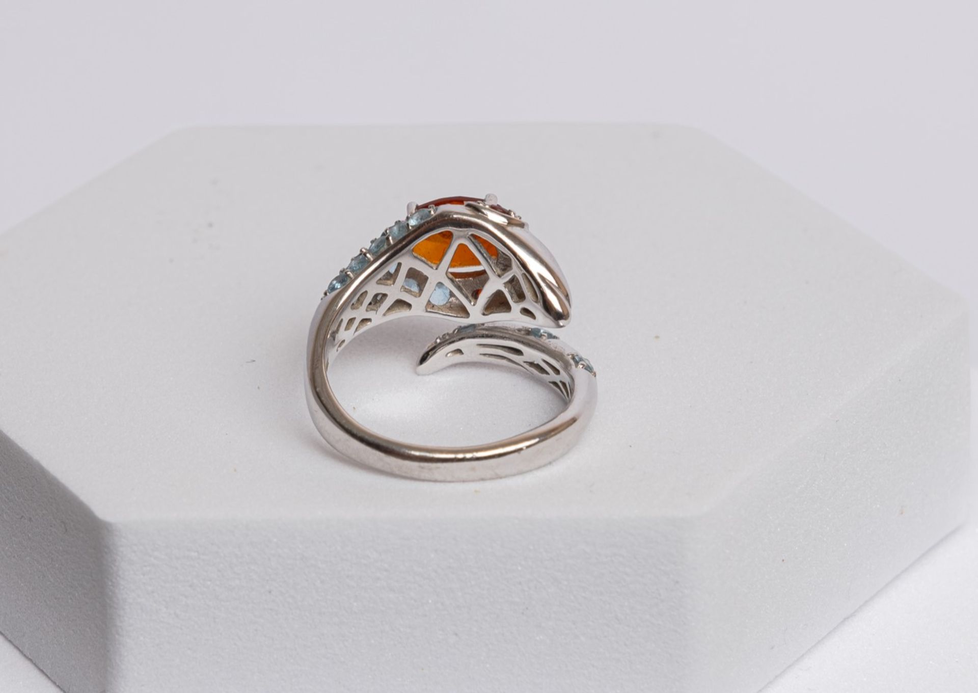Schlangenring, 14kt Weißgold, Citrin, hellblaue Topase, ca. 8.0 g, RM 55 - Bild 2 aus 2