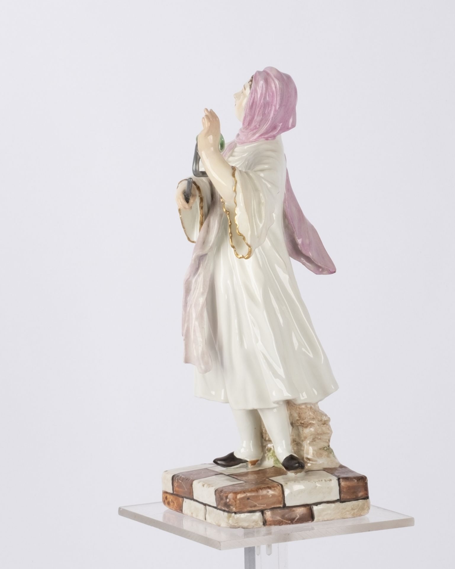 Porzellanfigur, "Griechische Musikantin", Meissen, Schwertermarke, 2. Hälfte 18. Jh., polychrom und - Bild 2 aus 6