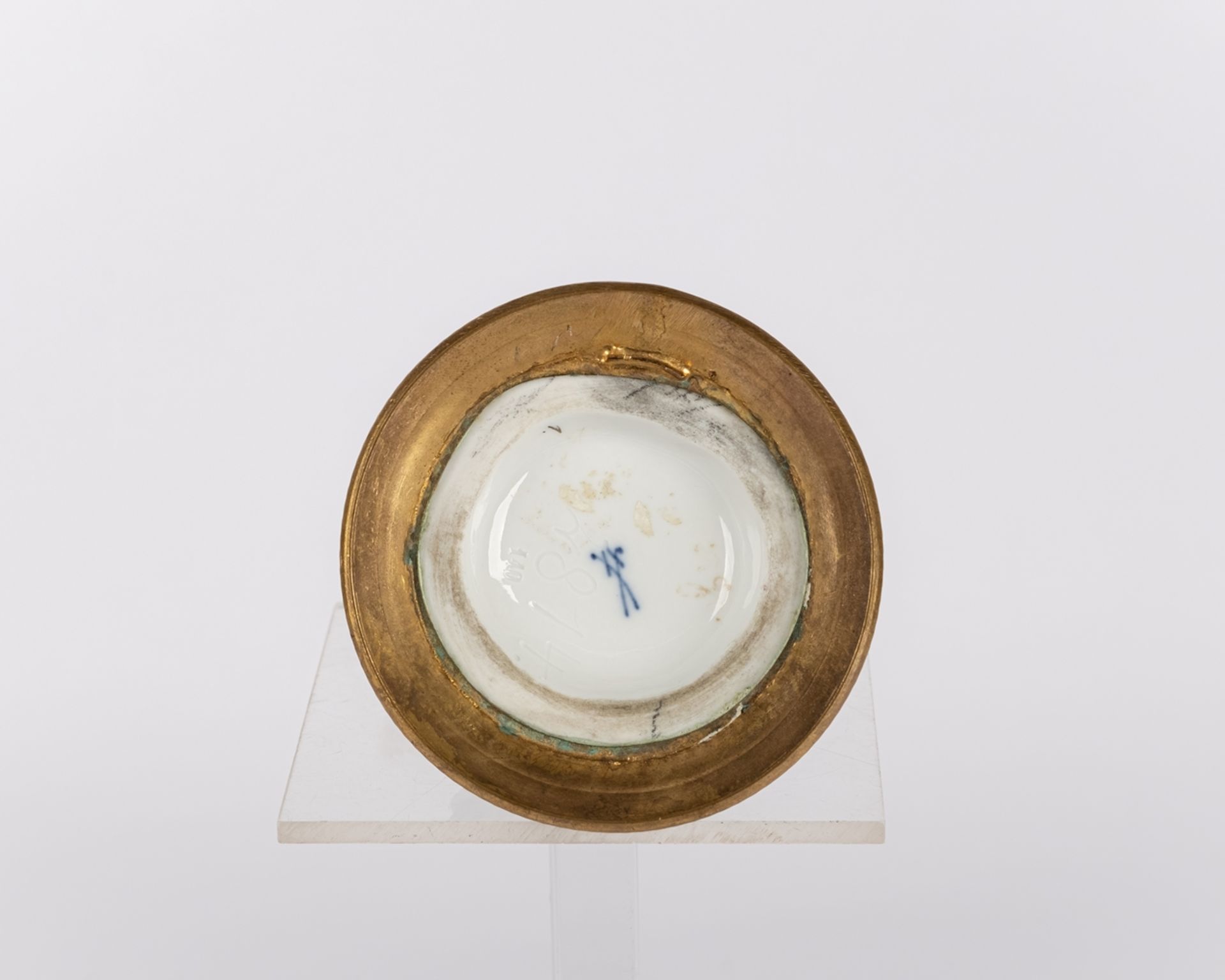 Porzellanfigur, "Mädchen, Hühner fütternd", Meissen, Schwertermarke, 1850-1924, 1. Wahl, Modellnumm - Bild 5 aus 5