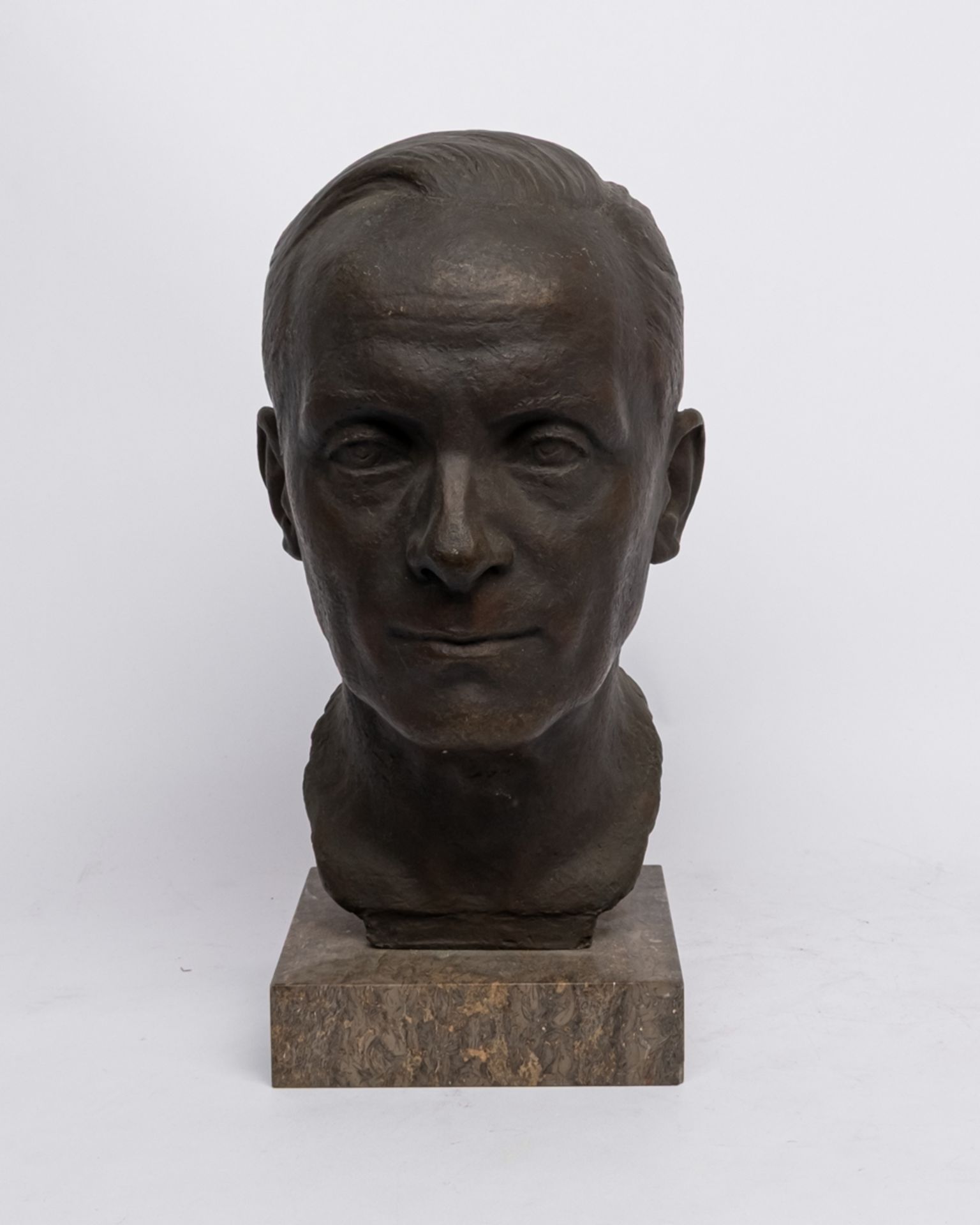 Bildhauer des 20. Jh., - Bild 2 aus 3