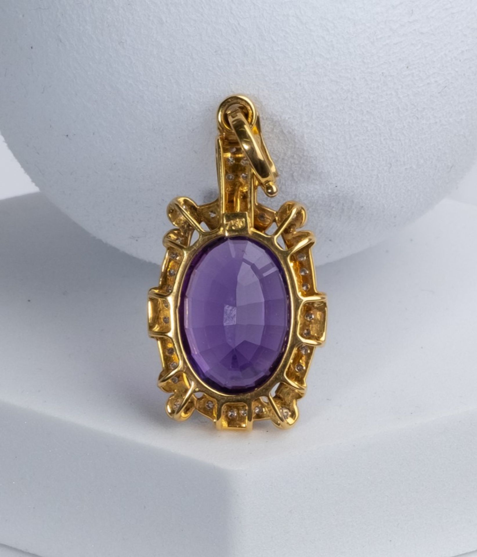 Anhänger, 18kt Gelbgold, Amethyst ca. 12.0 ct., Brillanten, ca. 9.3 g - Bild 2 aus 2