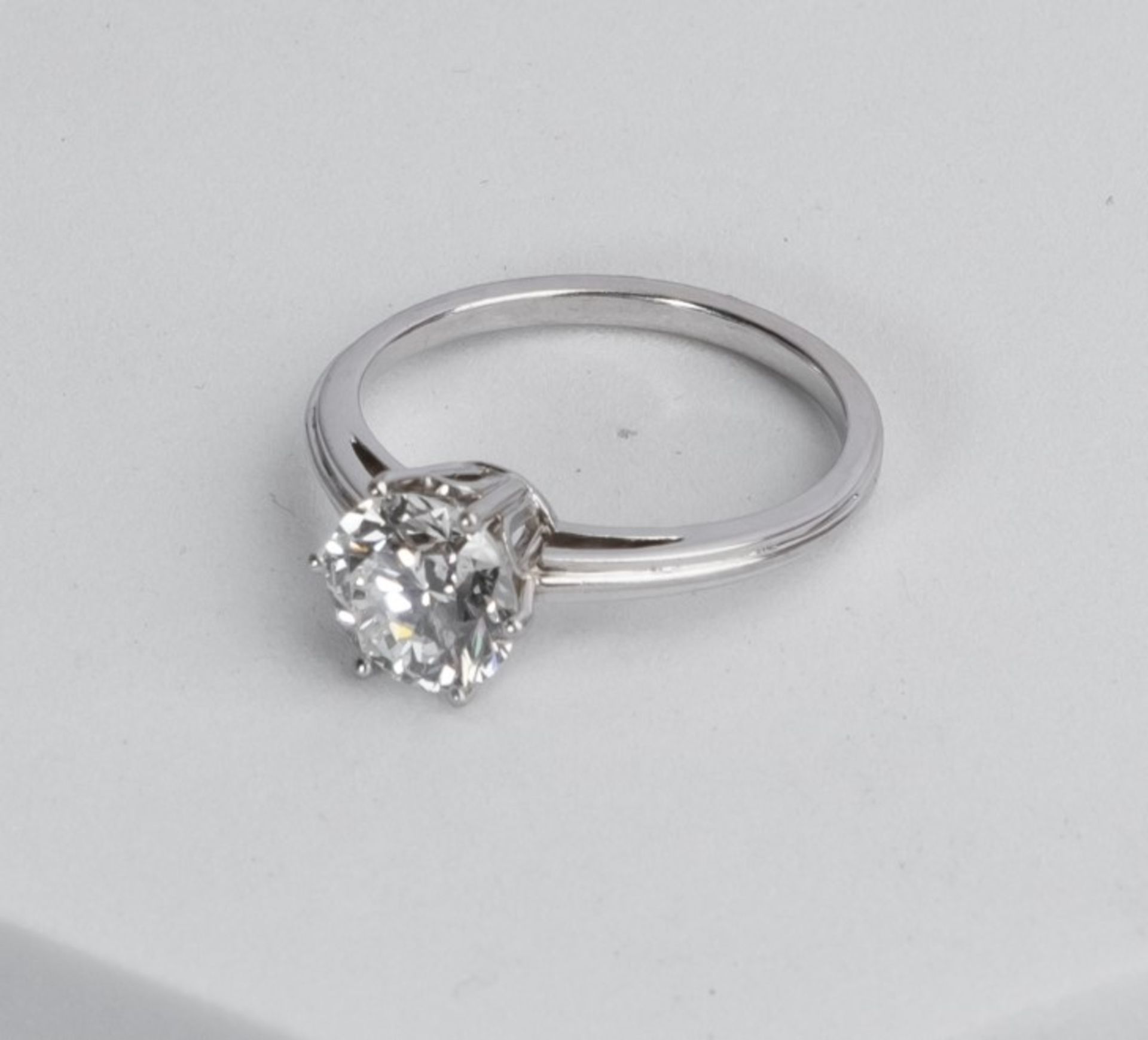 Solitärring, 18kt Weißgold/Pt 950, Brillant ca. 1.75 ct., E-G/if-vvs, ca.3,9 g, RM 56.5