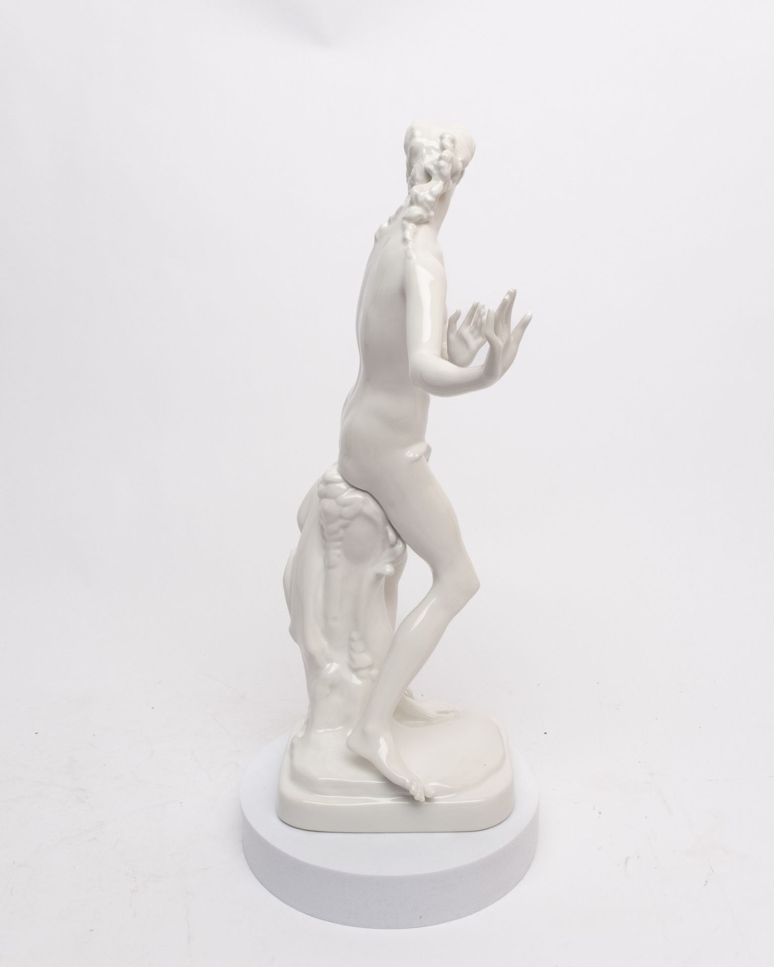 2 Porzellanfiguren, "Apollo", "Daphne", KPM Berlin, Weißporzellan, Modellentwurf von Paul Scheurich - Bild 9 aus 11
