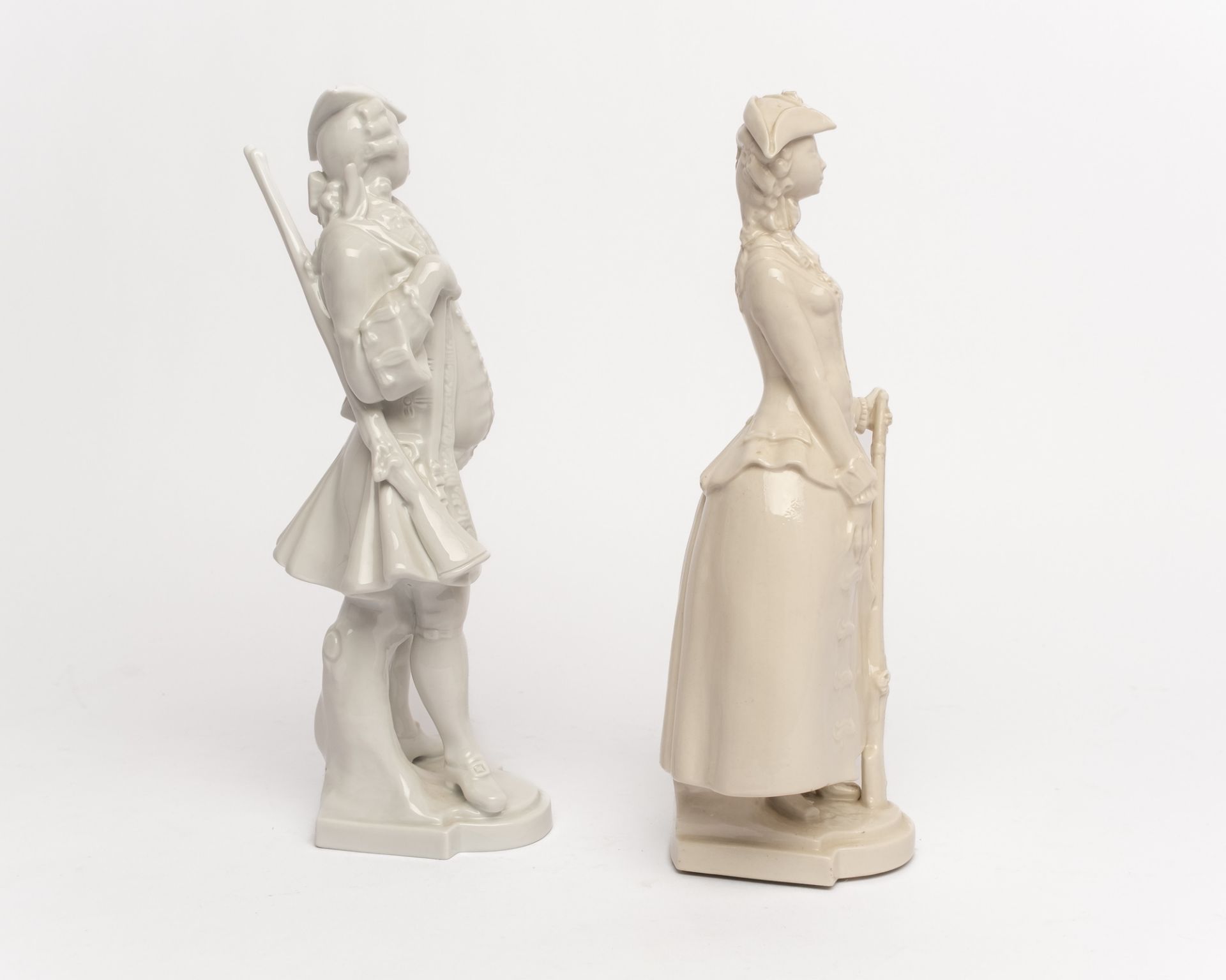 Porzellanfigur, "Jäger", Aelteste Volkstedter Porzellanfabrik, 2. Hälfte 20. Jh., Pressmarke schnür - Bild 4 aus 5