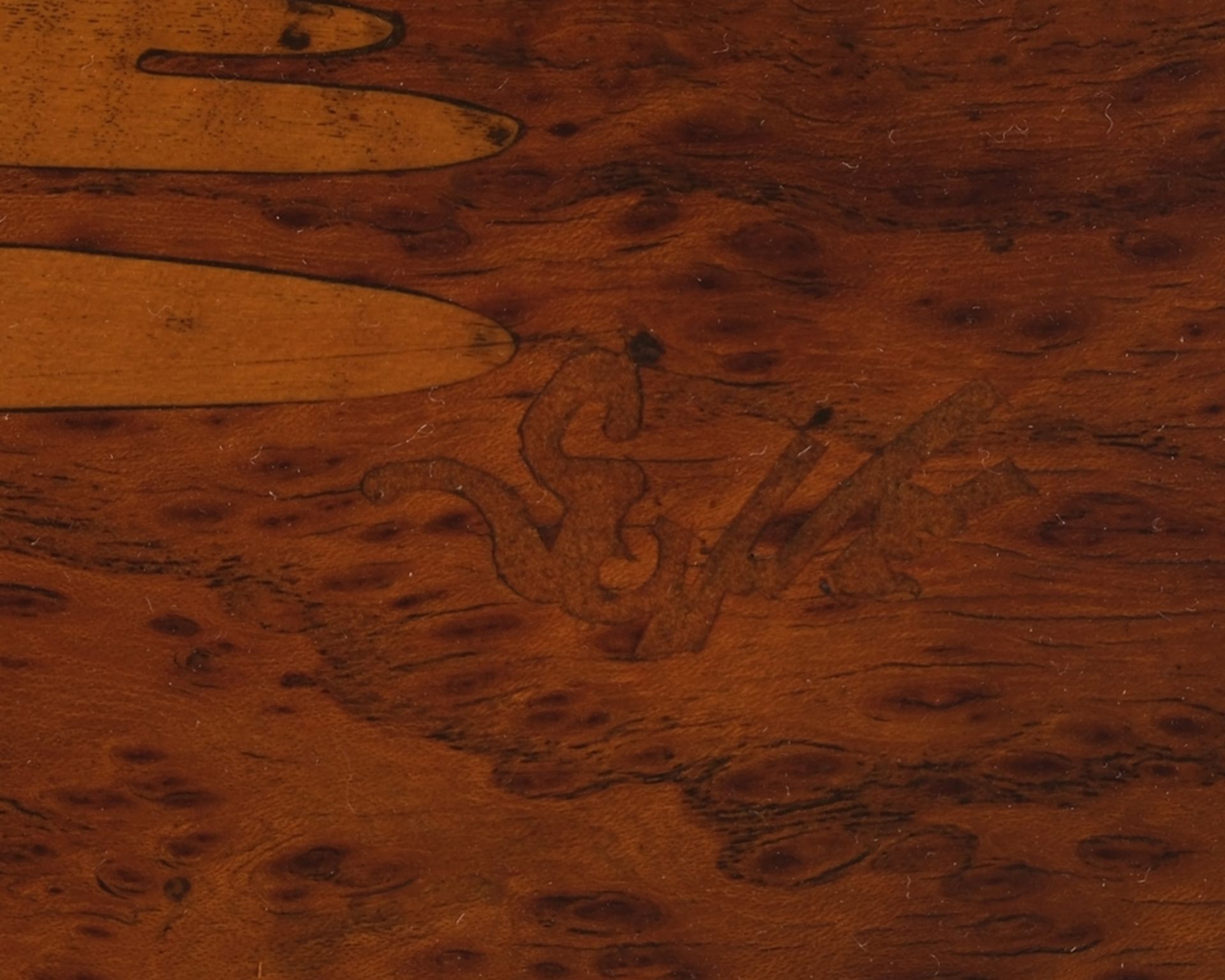 Beistelltisch von Emile Gallé (1846 - 1904), Jugendstil, Nancy, um 1900, rechteckige Platte bildlic - Bild 3 aus 4