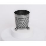 Kugelfußbecher, Silber, Nürnberg, um 1795-1799, Johann Friedrich Ehe, Tremolierstich, auf drei Kuge