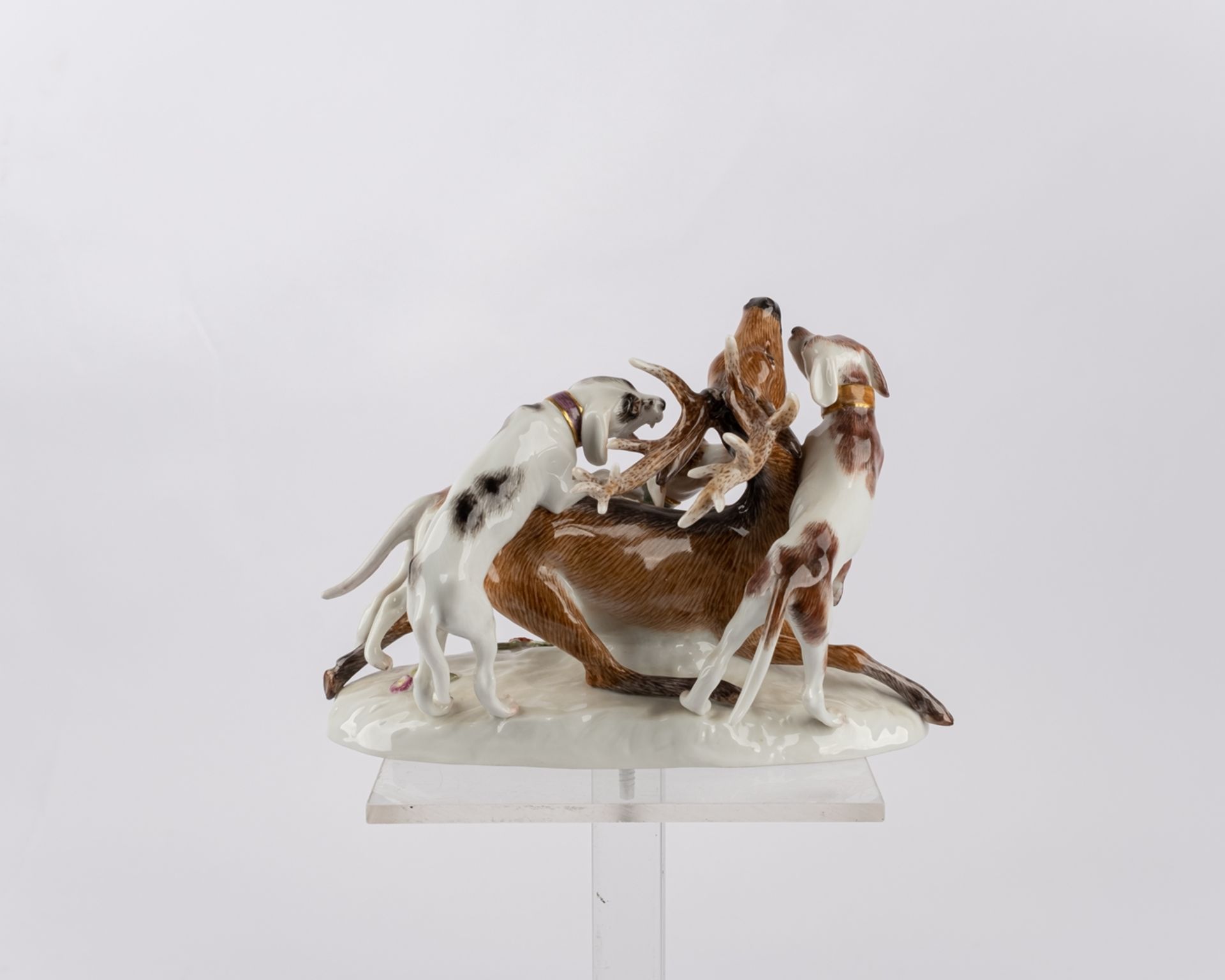 Porzellangruppe, "Hirschhatz", Meissen, Schwertermarke, 1. Wahl, Modellnummer 78677, polychrom und  - Bild 3 aus 5