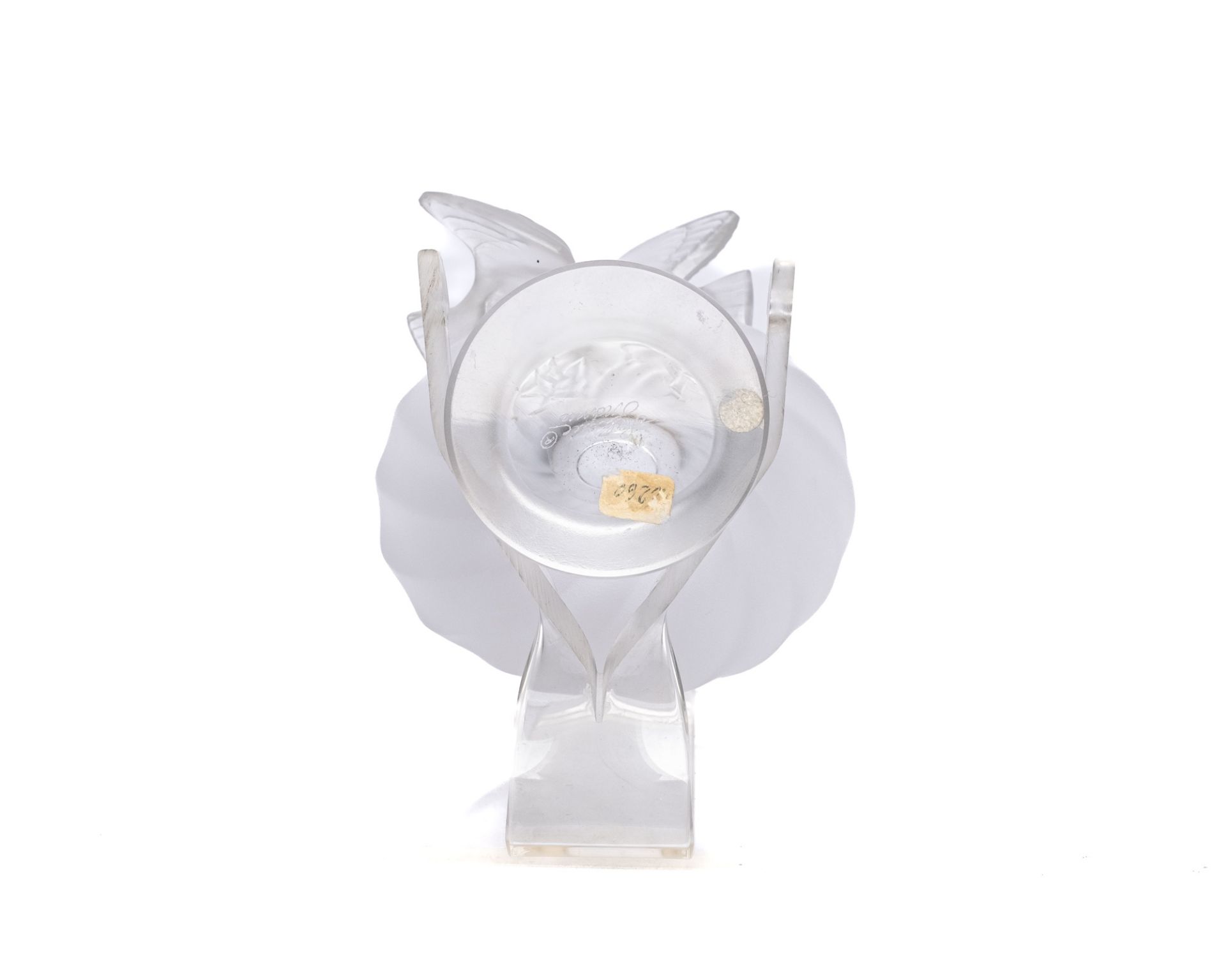 Deckeldose "Daphne", Vase "Fliegende Schwalben", Glasfigur "Faun mit weiblichem Akt", Lalique, farb - Bild 6 aus 14