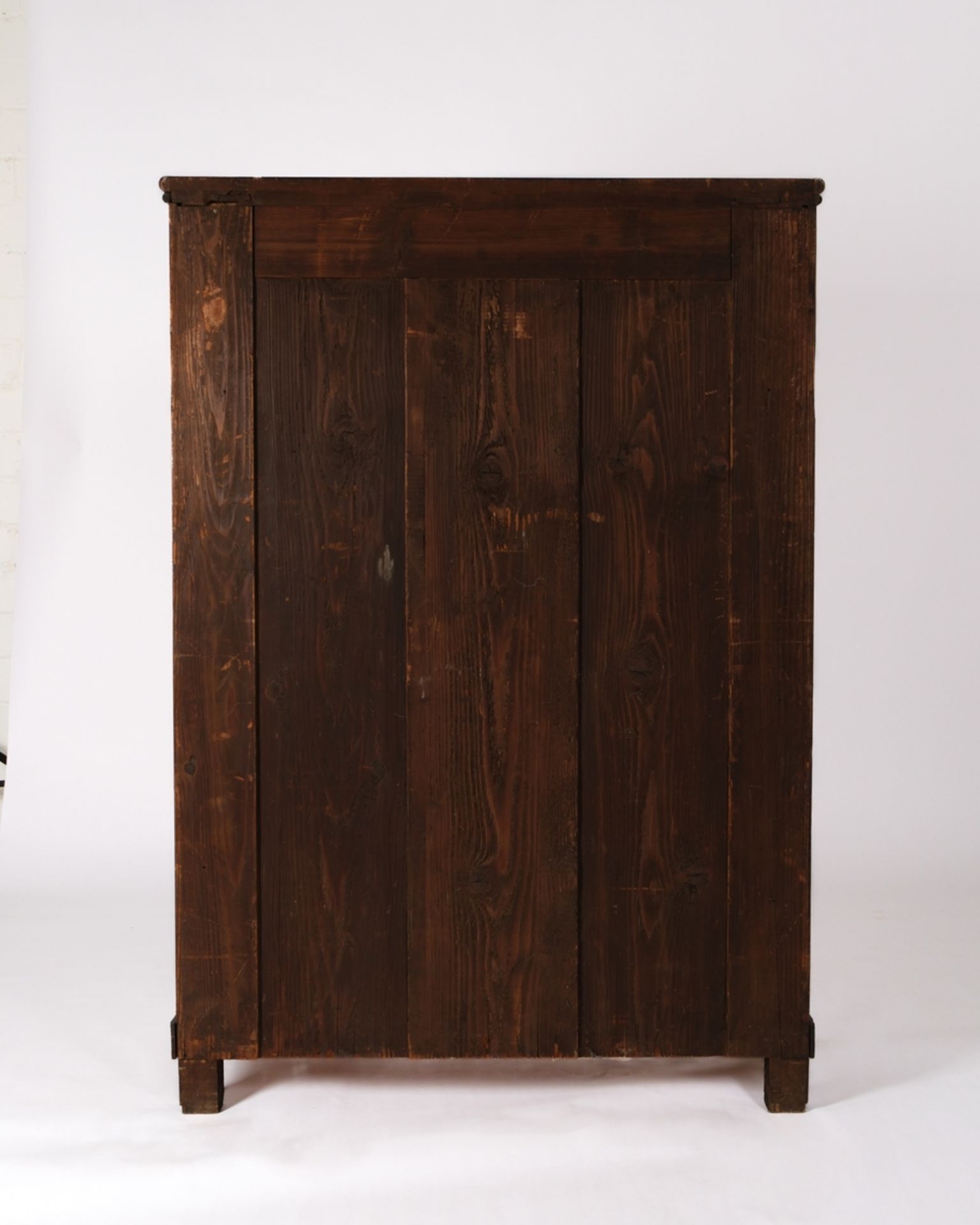 Sekretär, Biedermeier, süddeutsch, um 1815/20, einteiliger Korpus mit Fallklappe über drei Schüben, - Bild 4 aus 4