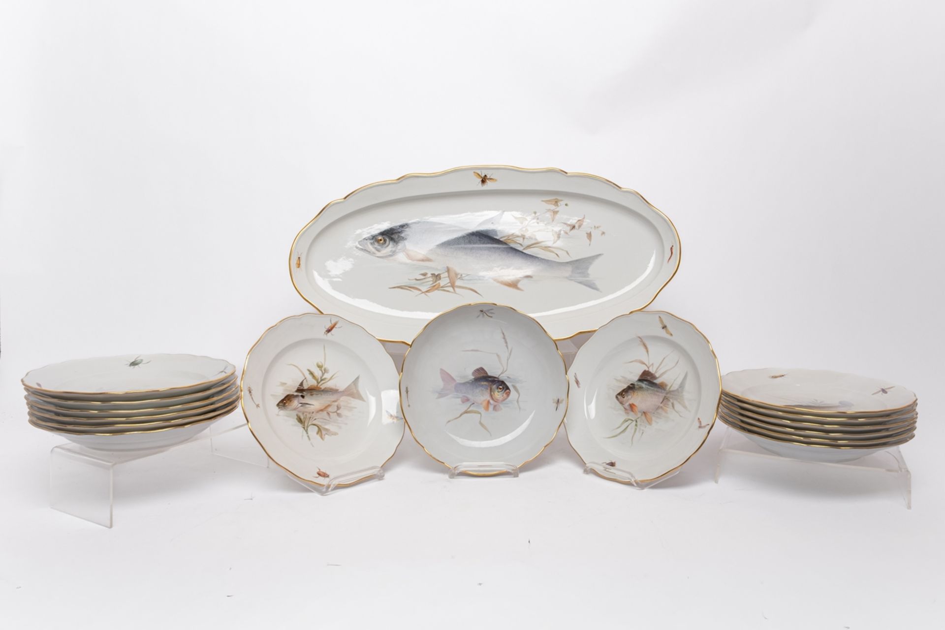 Fischservice, 16-tlg., Meissen, Schwertermarke, 1850-1924, 1. Wahl, Fischmalerei, bunt, Goldrand: 1
