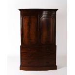 Aufsatzschrank, sog. "Linnen Press", England, 1. Drittel 20. Jh., Entwurf nach Sheraton, Korpus mit