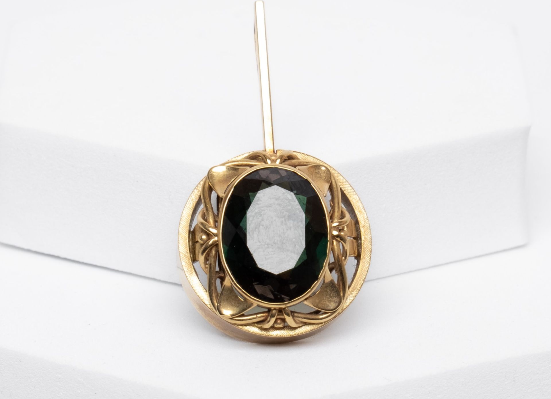 Anhänger, 14kt Gelbgold, ovaler Turmalin ca. 13.00 ct., ca. 13.5 g