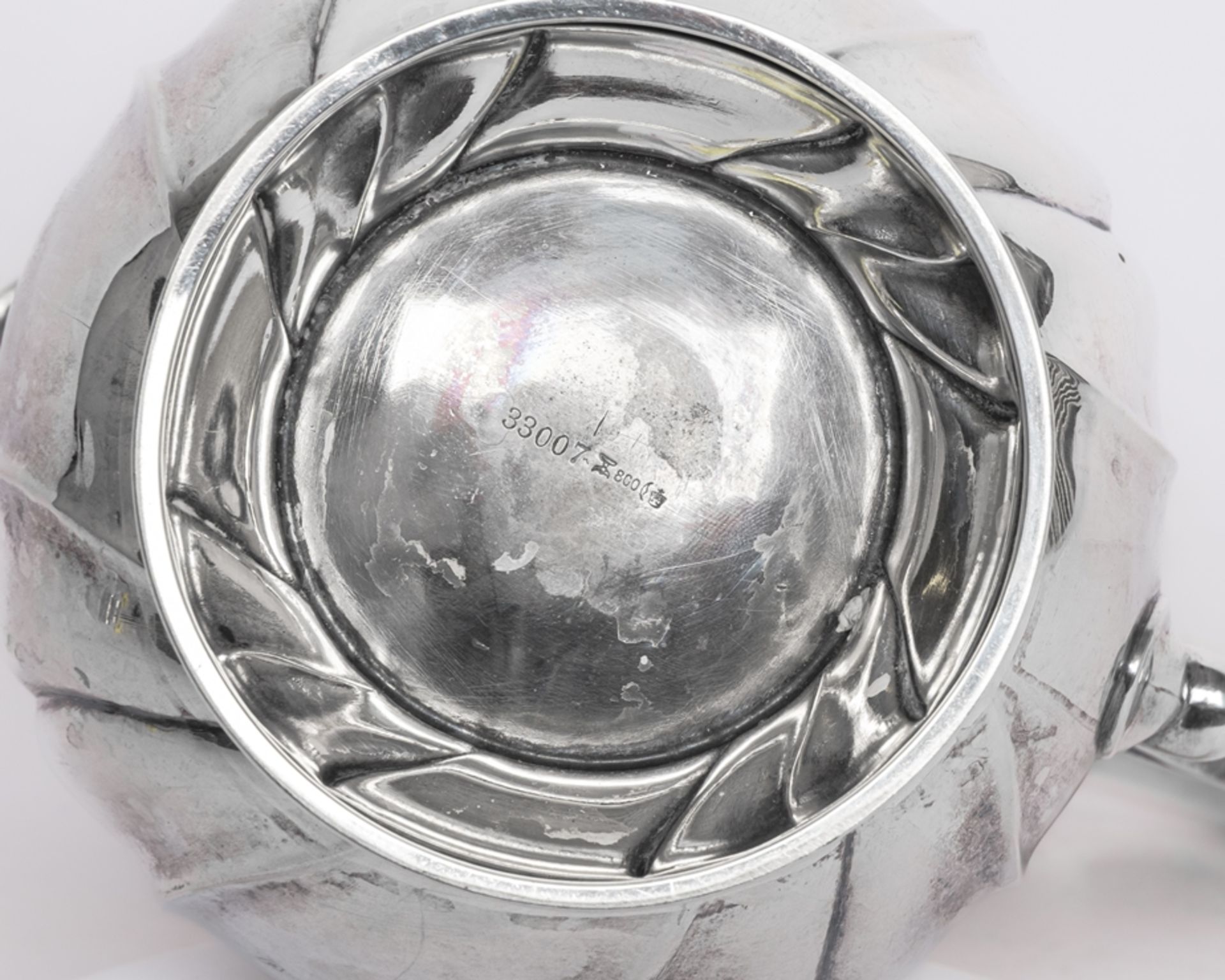 Kaffeekanne, Sahnegießer, Zuckerdose, Silber 800, Koch & Bergfeld, bauchige Gefäße auf Standfuß mit - Bild 5 aus 5