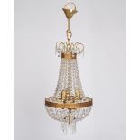 Deckenlüster, Empirestil, Frankreich, 20. Jh., Bronze, Glasbehang, Korbform, fünfflammig, elektrifi