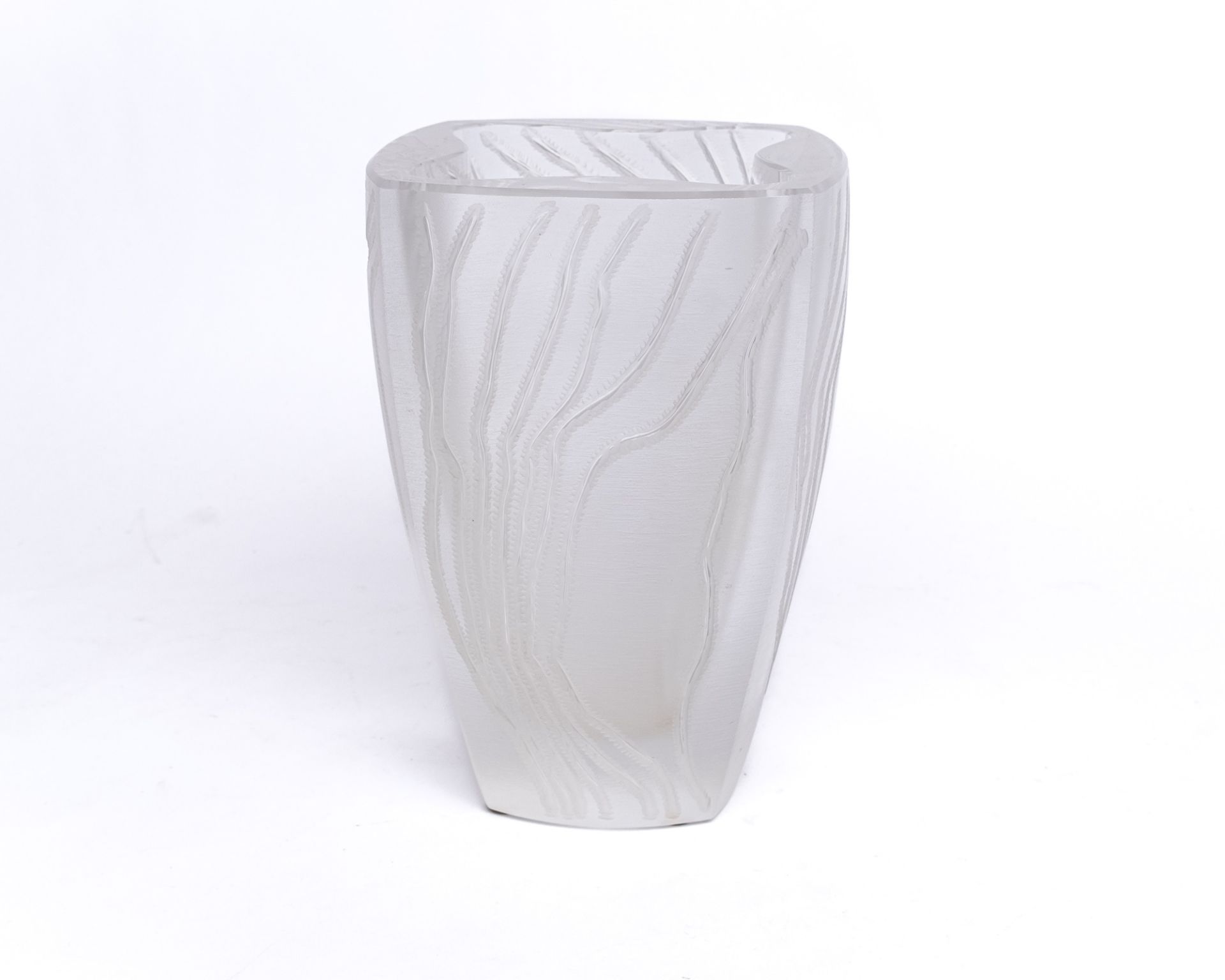 Vase, "Yasna", Lalique, farbloses Glas, teils mattiert, vierseitig, abstrakter Liniendekor, Vierpas