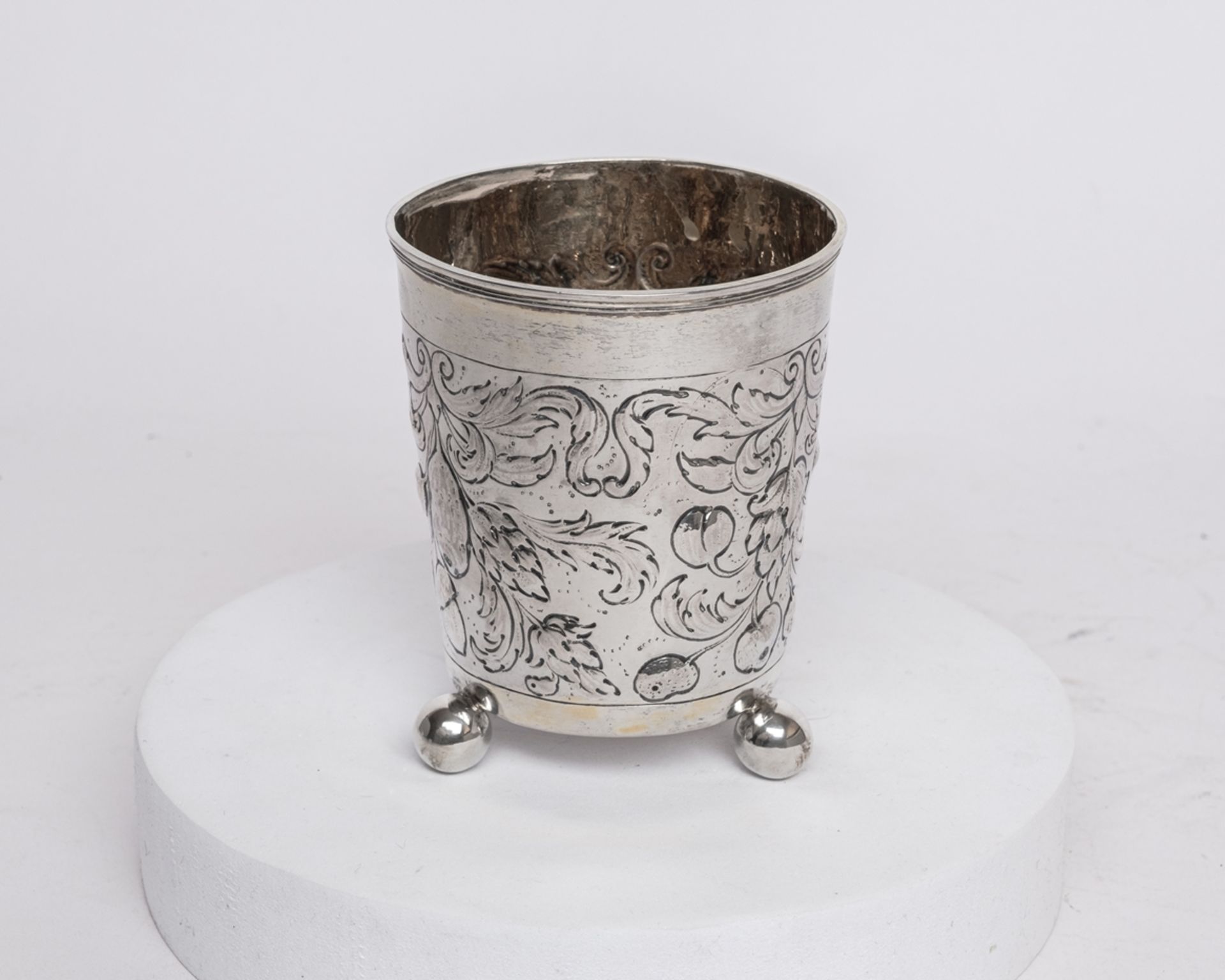 Kugelfußbecher, Silber 12-lötig, Görlitz, um 1717-1741, Stadtmarke, Meistermarke IFB (Johann Friedr - Bild 2 aus 4