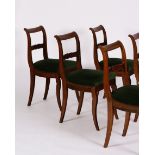 Satz von 6 Stühlen, Biedermeier, 1. Drittel 19. Jh., Lehndekor mit zentralem Medaillon, Säbelbeine,