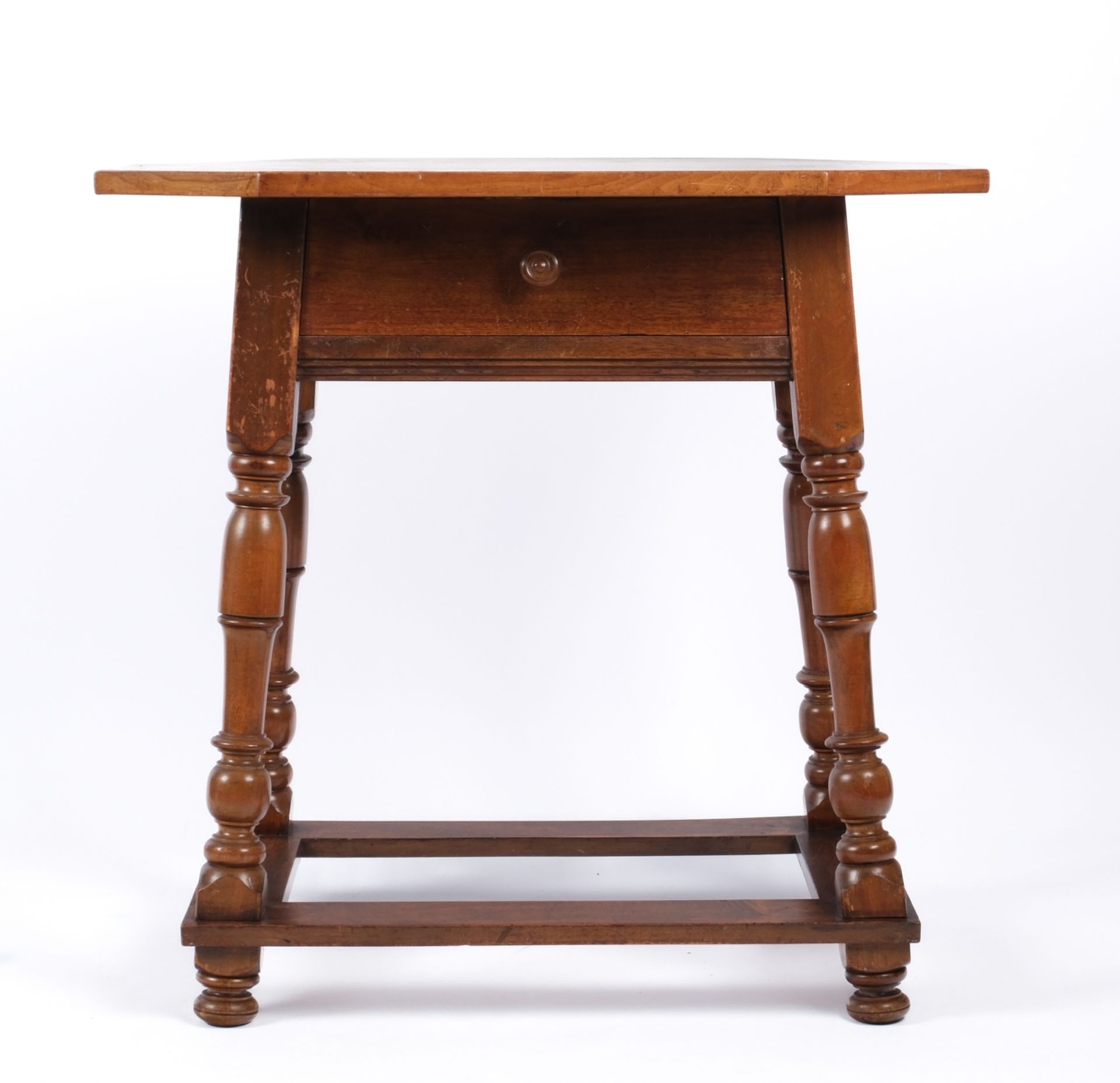 Beistelltisch, 2. Hälfte 19. Jh., Nussbaum, achteckige Platte mit arabesken Intarsien auf Balusterg