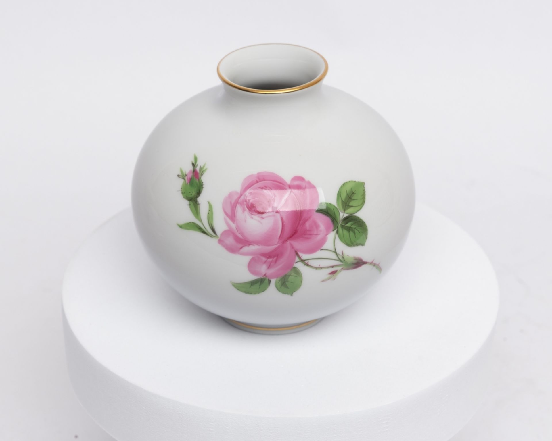 Mokkaservice, 25-tlg., Meissen, Schwertermarke, 2. Wahl, rote Rose, Goldrand: Mokkakanne (Deckelkno - Bild 15 aus 24