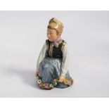 Porzellanfigur, "Junge von Amager", Royal Kopenhagen, Modellnummer 12414, polychrom und goldstaffie