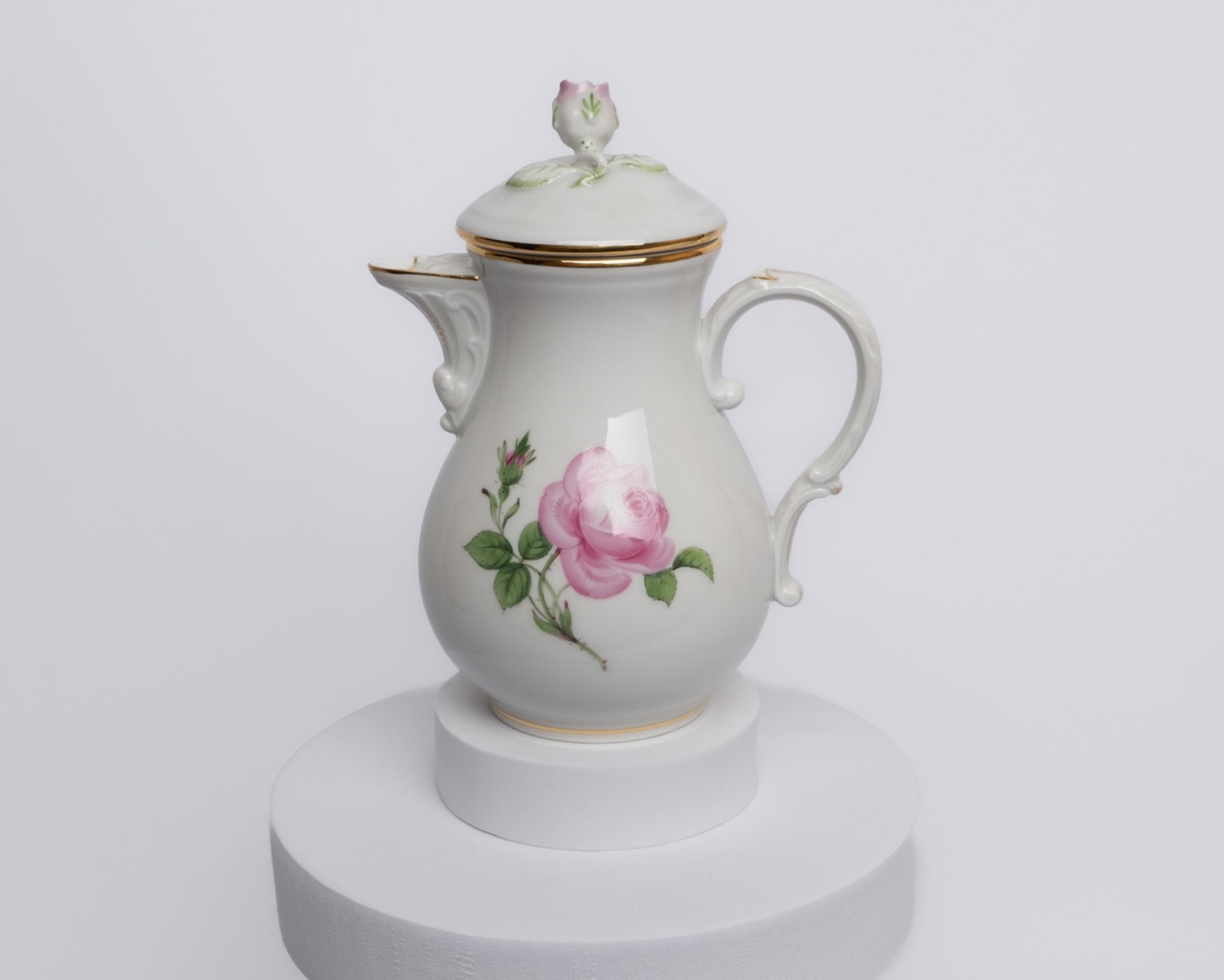 Mokkaservice, 16-tlg., Meissen, Schwertermarke, 1./2. Wahl, rote Rose, meist Goldrand: Mokkakanne ( - Bild 7 aus 14