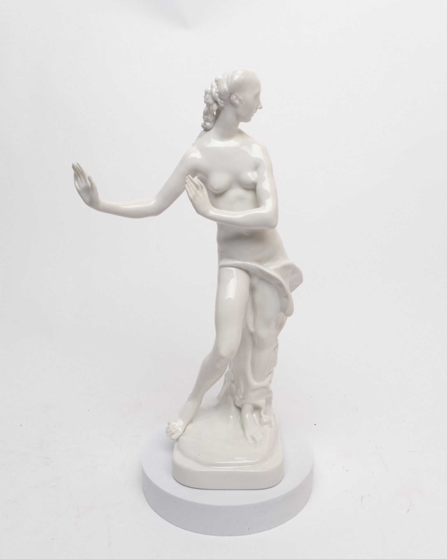 2 Porzellanfiguren, "Apollo", "Daphne", KPM Berlin, Weißporzellan, Modellentwurf von Paul Scheurich - Bild 6 aus 11