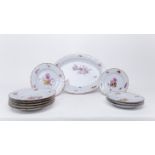 Serviceteile, 11-tlg., Royal Kopenhagen, 19./20. Jh., Neuosier, sächsische Blume, Goldrand: 4 Vorsp