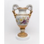 Schlangenhenkelvase, Meissen, Schwertervase, 1850-1924, 1. Wahl, Modellnummer E 116, balusterförmig