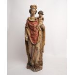"Madonna mit Christuskind", wohl deutsch 19. Jahrhundert, Holz, vollrund geschnitzt, farbig gefasst