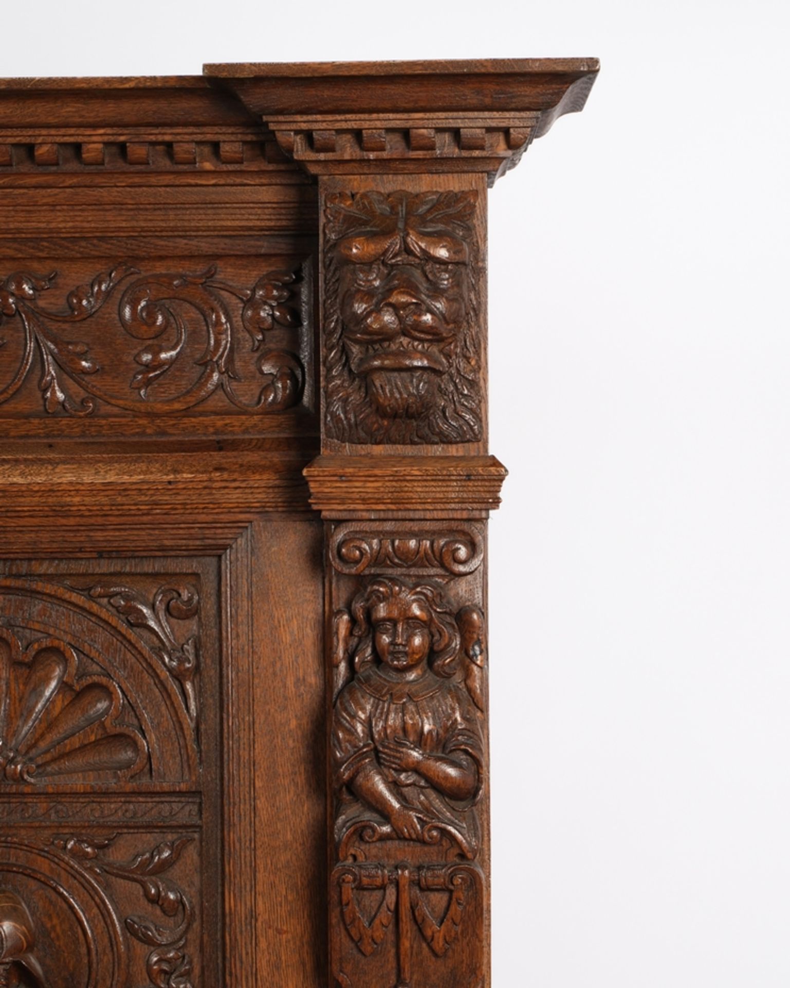 Truhenbank der Neorenaissance, Historismus, 2. Hälfte 19. Jh., Eiche, dreisitziger Bankkorpus mit a - Bild 5 aus 7