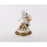 Porzellanfigur, "Mädchen, Hühner fütternd", Meissen, Schwertermarke, 1850-1924, 1. Wahl, Modellnumm