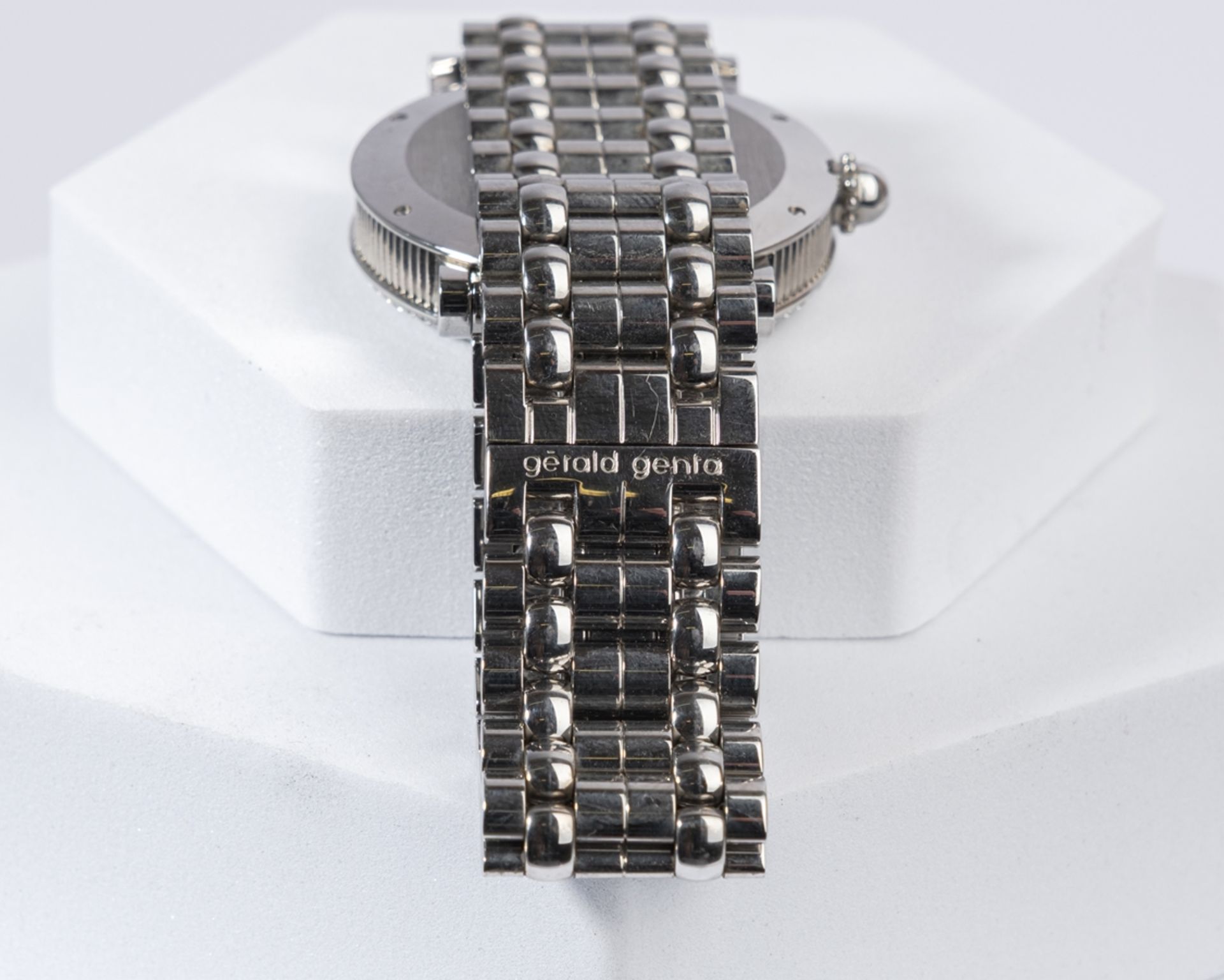 Gérald Genta Retro Classic "Jumping Hour", Ref. REC.L.10, Gehäuse in Stahl mit Münzrand, die Lünett - Bild 3 aus 4