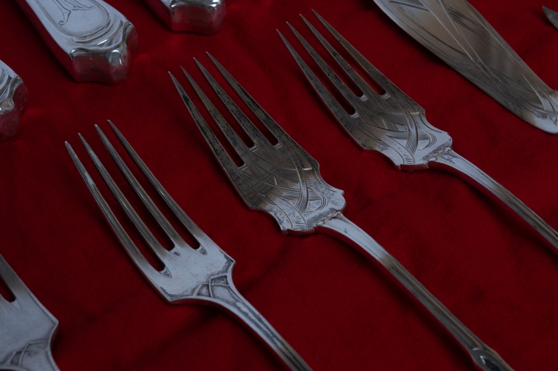 Besteck, 133-tlg., Silber 800, Vereinigte Silberwarenfabriken AG, Düsseldorf, Jugendstil, Monogramm - Bild 2 aus 4
