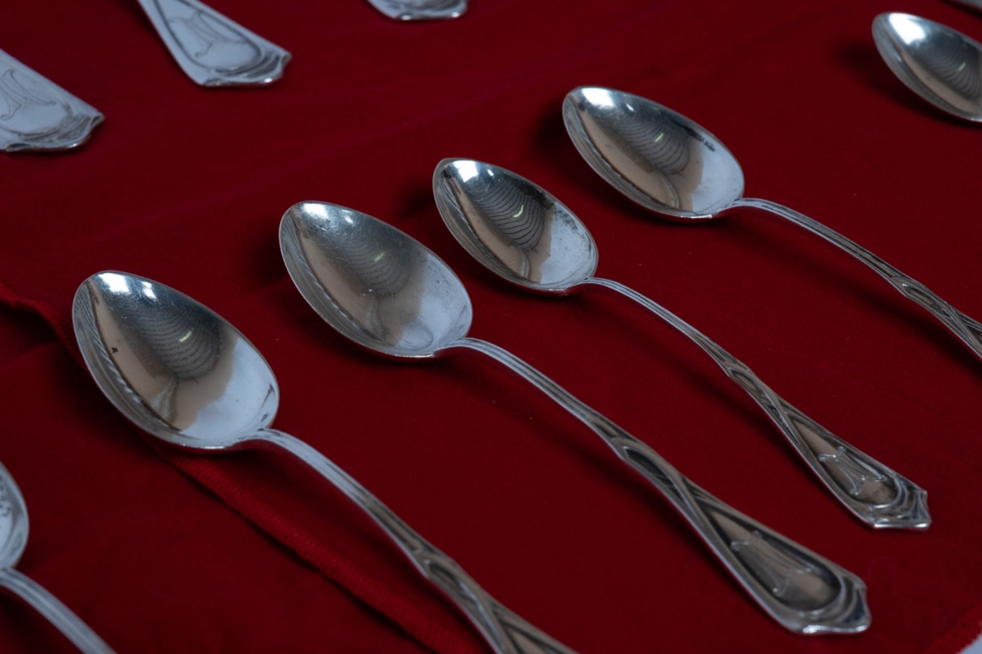 Besteck, 133-tlg., Silber 800, Vereinigte Silberwarenfabriken AG, Düsseldorf, Jugendstil, Monogramm - Bild 4 aus 4