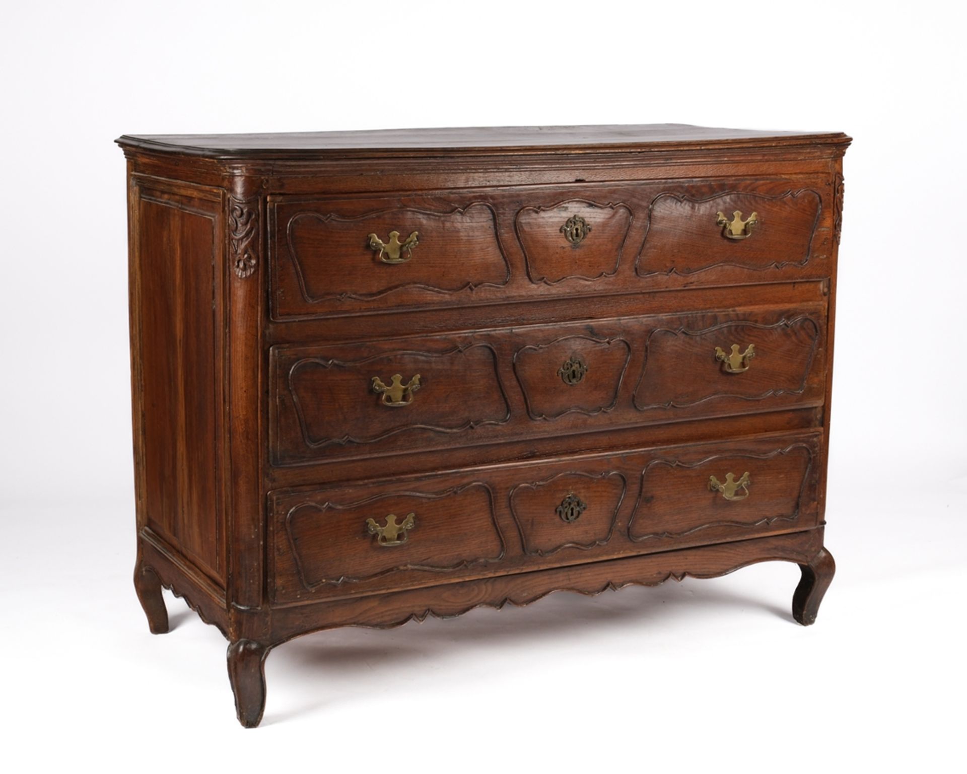 Lothringer Kommode, Frankreich, letztes Viertel 18. Jh., Eiche, dreischübiger Korpus mit gerundeten - Bild 2 aus 4