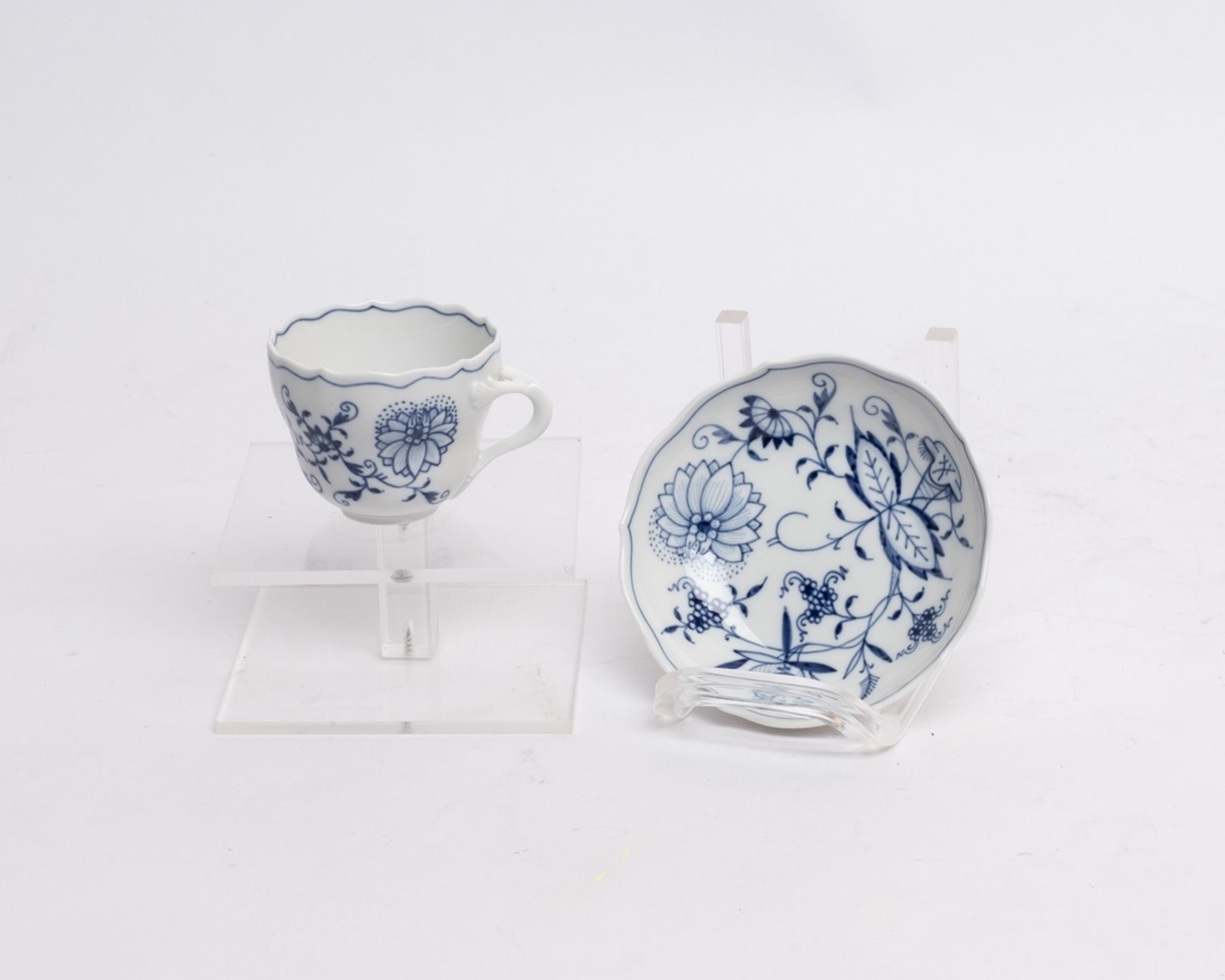 Konvolut 6 Mokkatassen mit Untertassen, Meissen, Schwertermarke, 19./20. Jh., 1./2. Wahl, verschied - Bild 7 aus 13