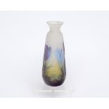 Vase, "Crocus", Emile Gallé, Nancy, um 1920, Glas, violetter und blauer Überfangdekor mit Blüten un