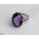 Ring, 14kt Weißgold, Amethyst ca. 11.0 ct., ca. 8.7 g, RM 58