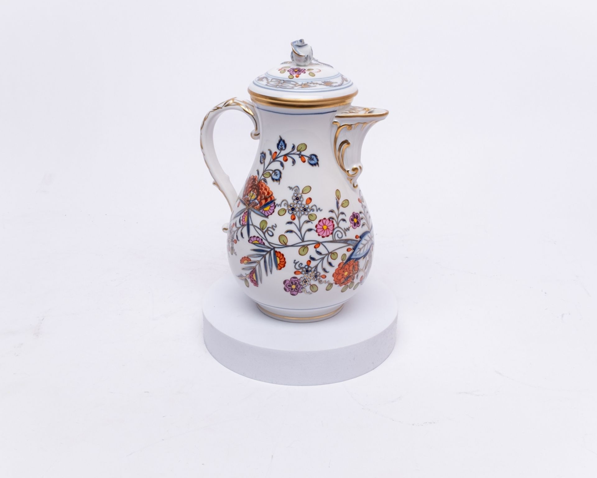 Kaffeeserviceteile, 11-tlg., Meissen, Schwertermarke, 1./2. Wahl, Zwiebelmuster, bunt, Goldrand: Ka - Bild 10 aus 13