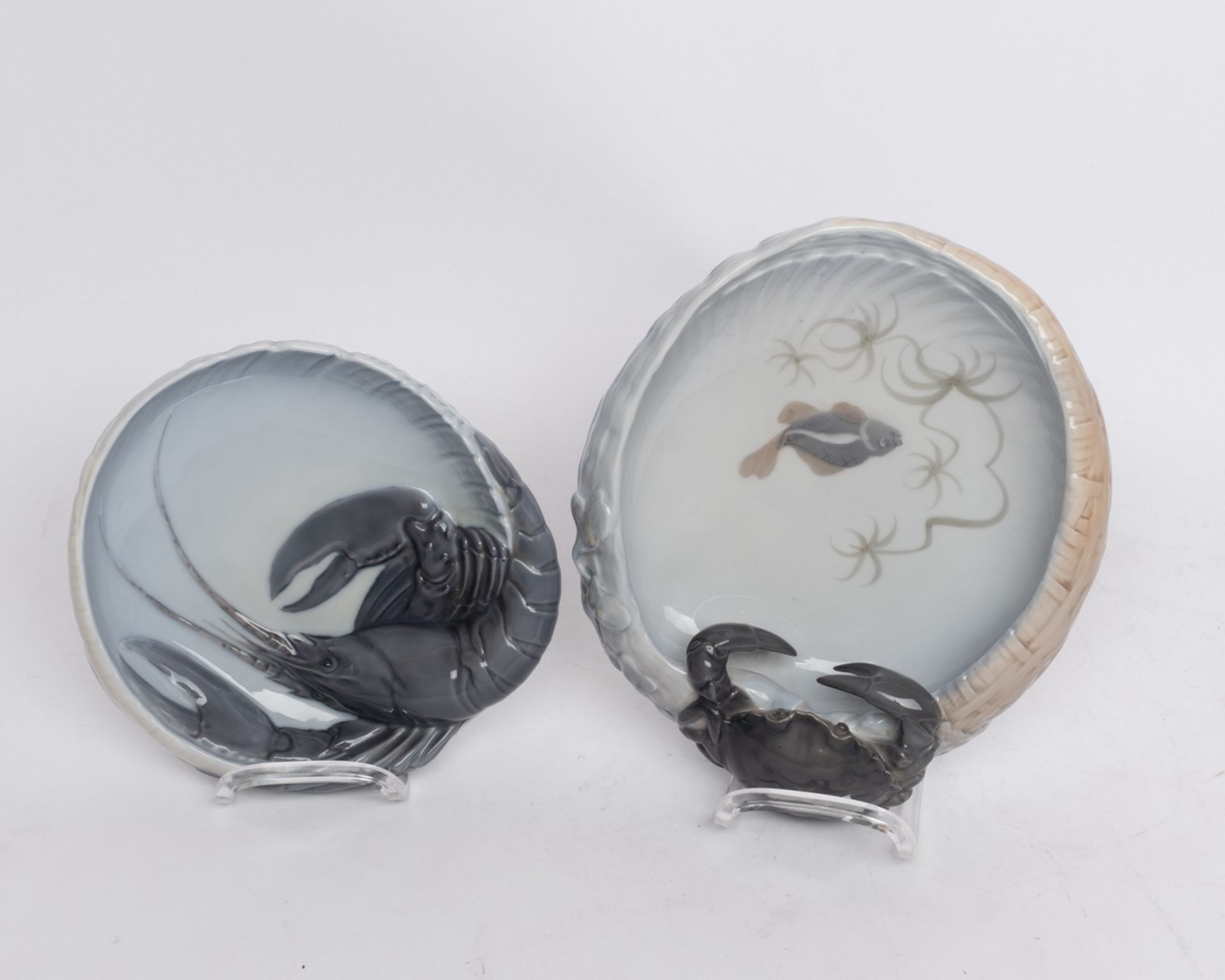 2 Zierschalen, "Hummer", "Taschenkrebs", Royal Kopenhagen, Modellnummern 315, 2465, polychrom, Mode