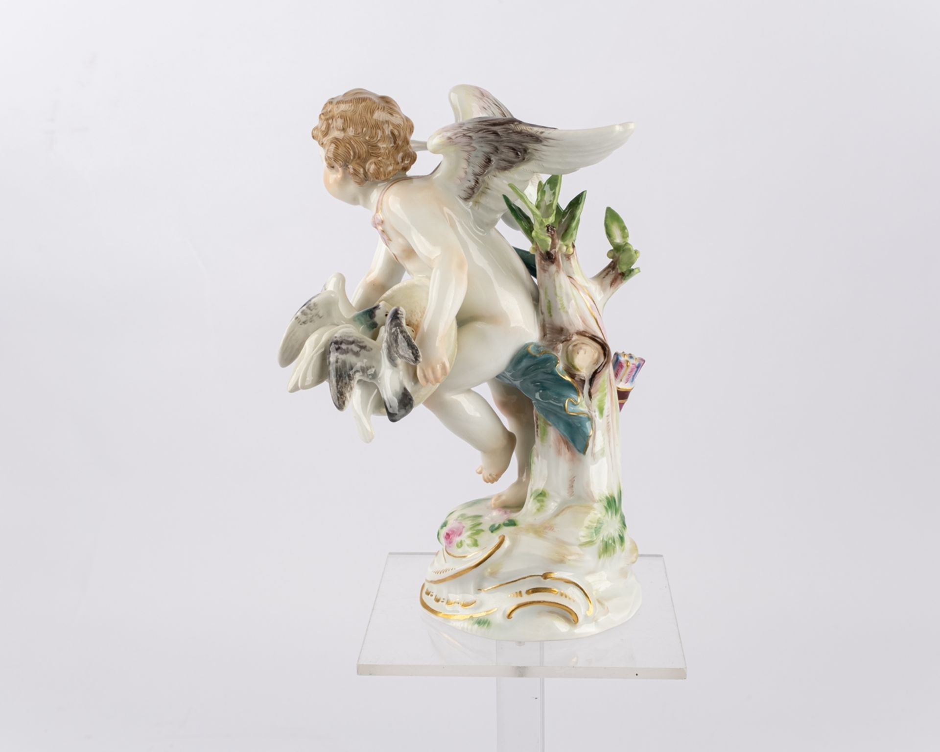 Porzellanfigur, "Amor, Tauben fütternd", Meissen, Schwertermarke, 1898-1924, 1. Wahl, Modellnummer  - Bild 2 aus 5