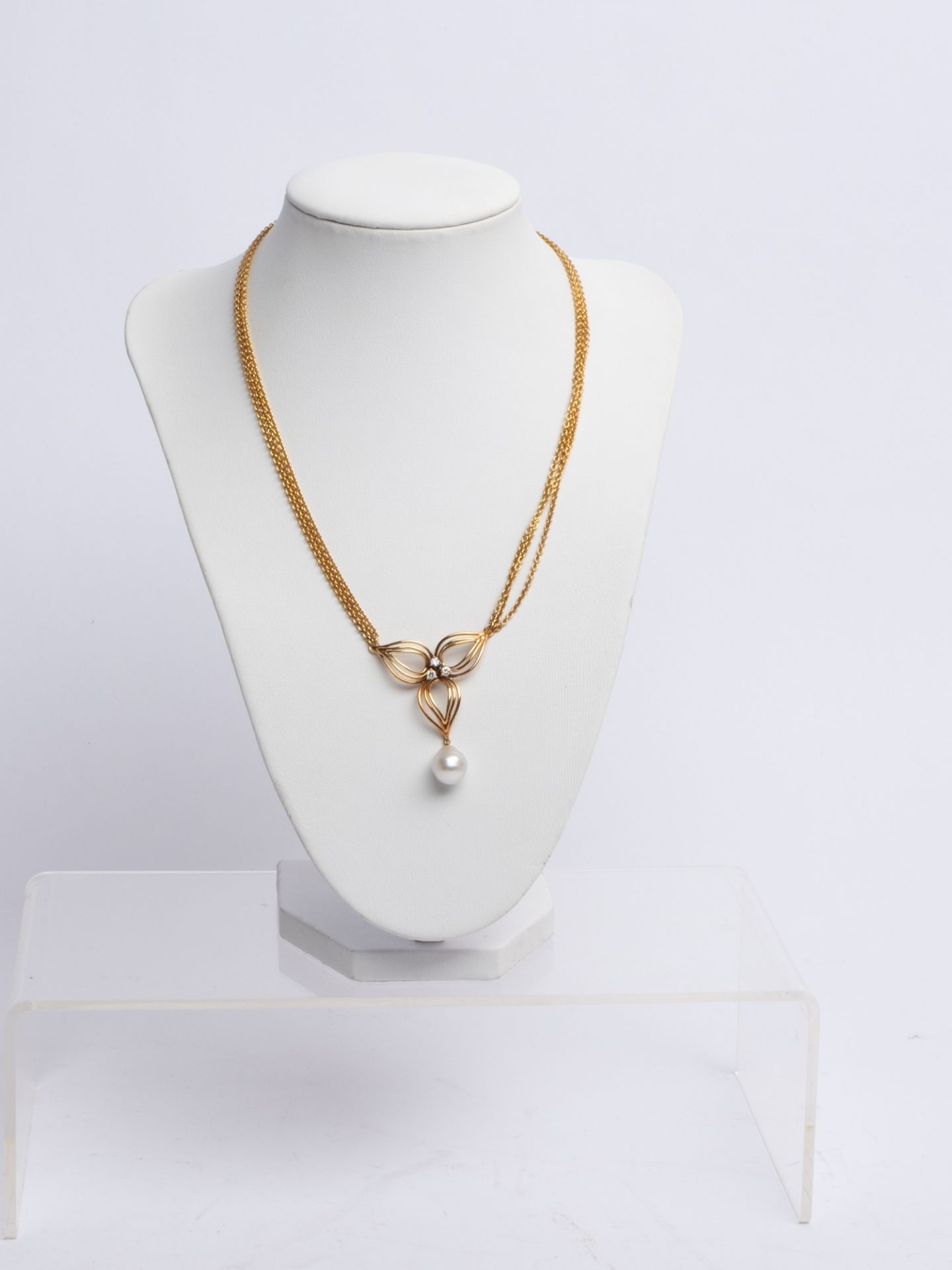 Collier, 14kt Rotgold, 3 Brillanten, 1 Barockperle, 12.5 x 10 mm, ca. 20.0 g - Bild 2 aus 2