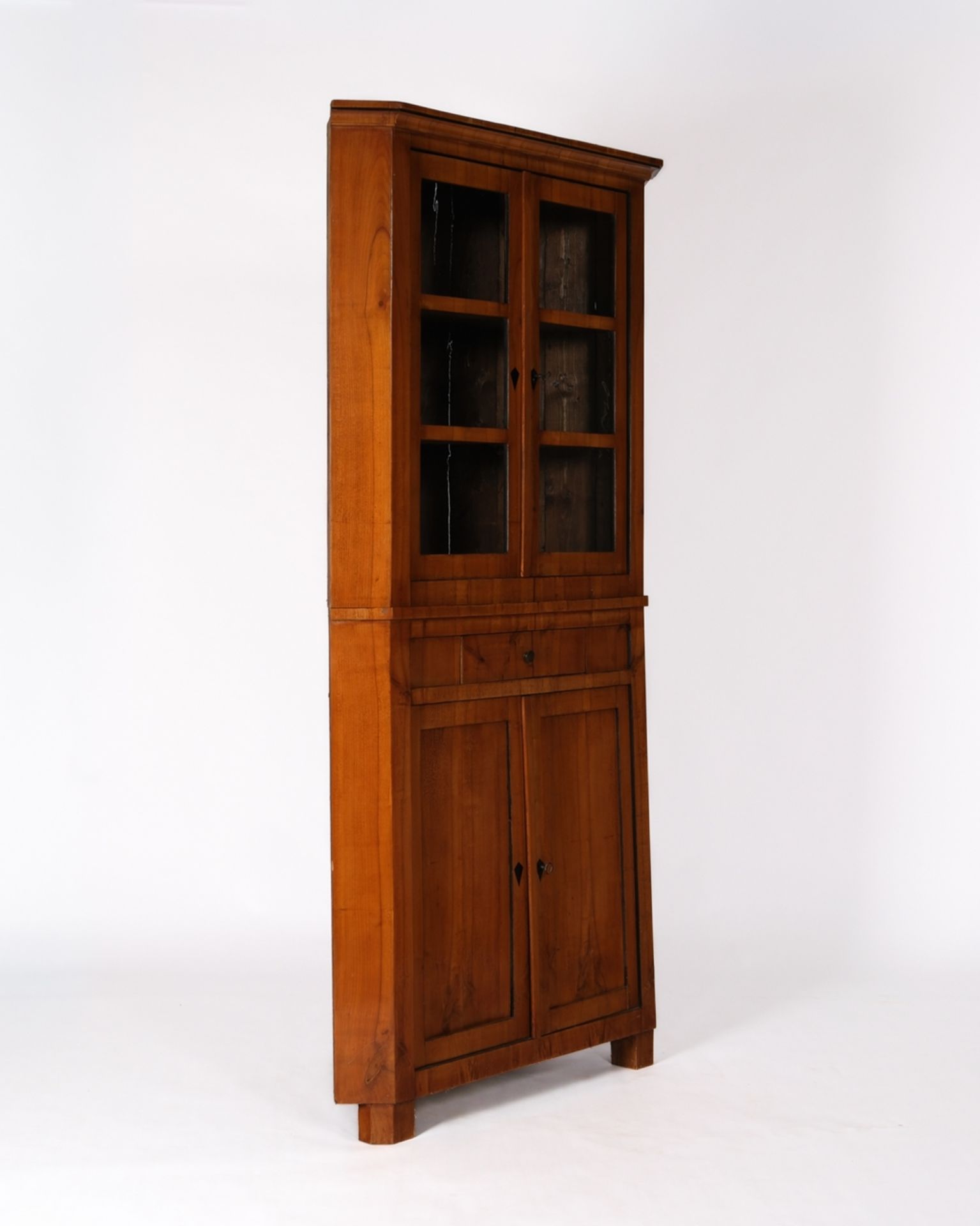 Eckschrank, Biedermeier, um 1820, Kirschbaum furniert, zweiteiliger Korpus, der Aufsatz mit zwei ve - Bild 3 aus 4