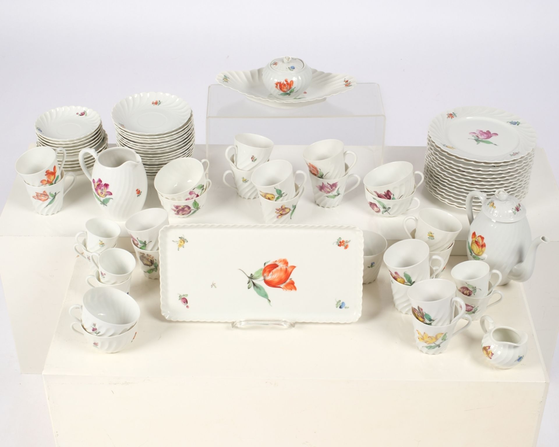 Kaffee-, Tee- und Mokkaservice, 78-tlg., Nymphenburg, Form gerippt, Dekor Tulpe polychrom: Mokkakan