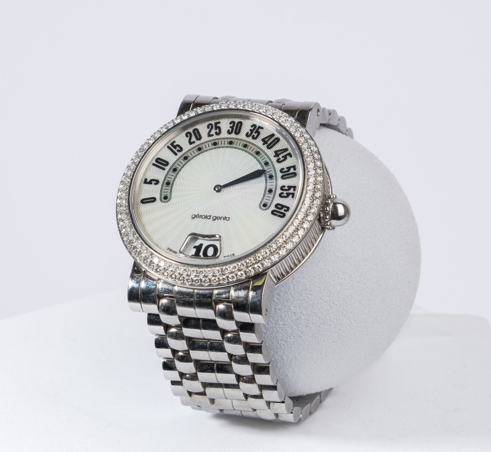 Gérald Genta Retro Classic "Jumping Hour", Ref. REC.L.10, Gehäuse in Stahl mit Münzrand, die Lünett