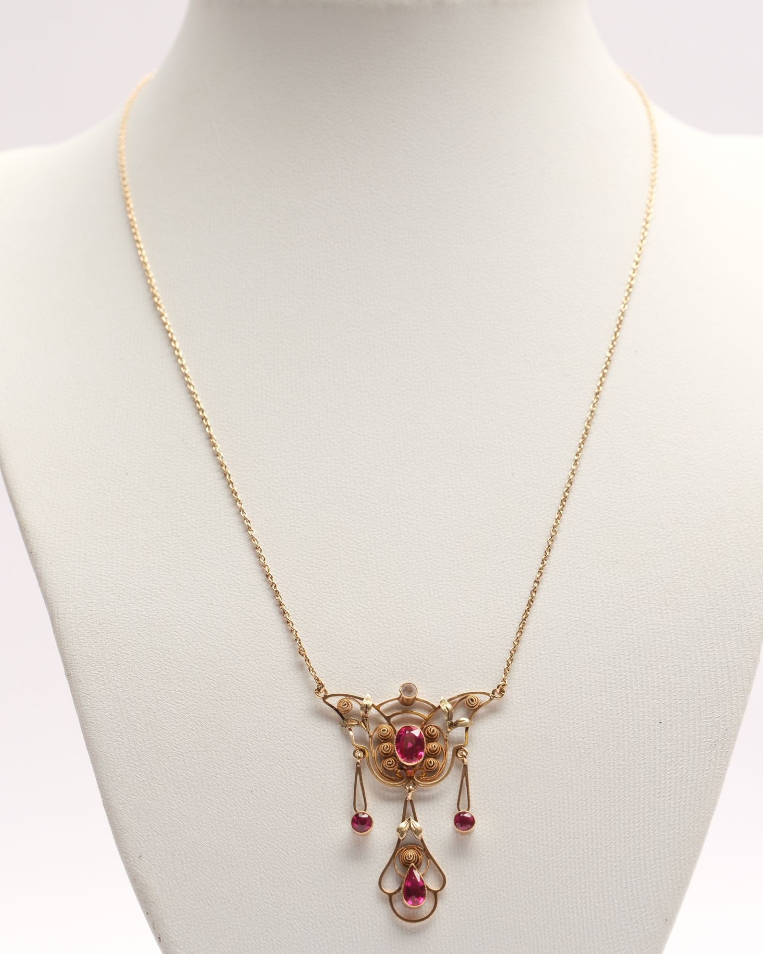 Collier, Jugendstil, 14kt Gelbgold, Spinell, ca. 4.6 g, ca. 44 cm lang - Bild 2 aus 4