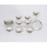 8 Teetassen mit Untertassen, Royal Kopenhagen, Osier, sächsische Blume, Goldrand, Modellnummer 493 